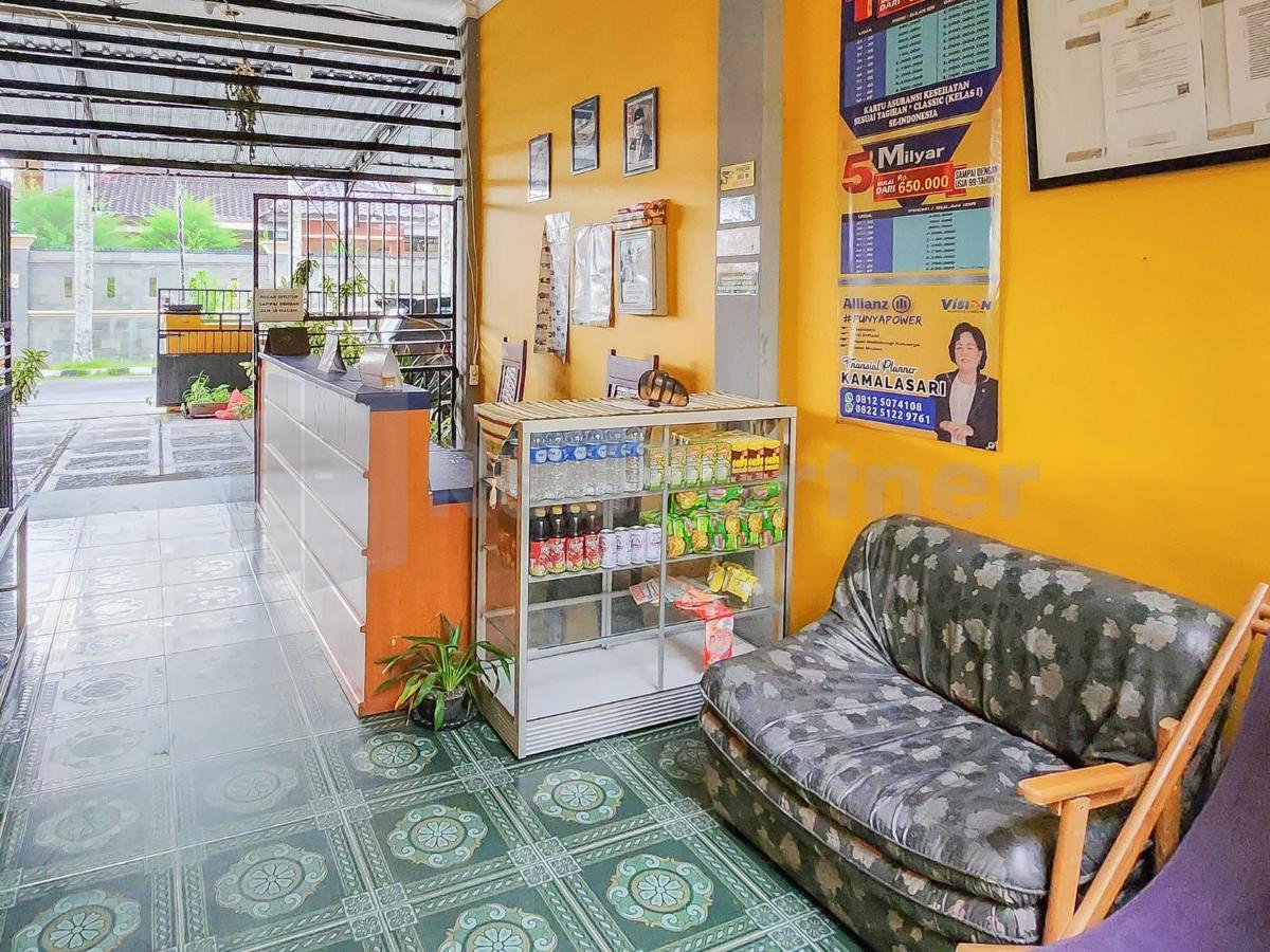 Hotel Griya Tambun Raya Redpartner Tumbangrungan Exteriér fotografie